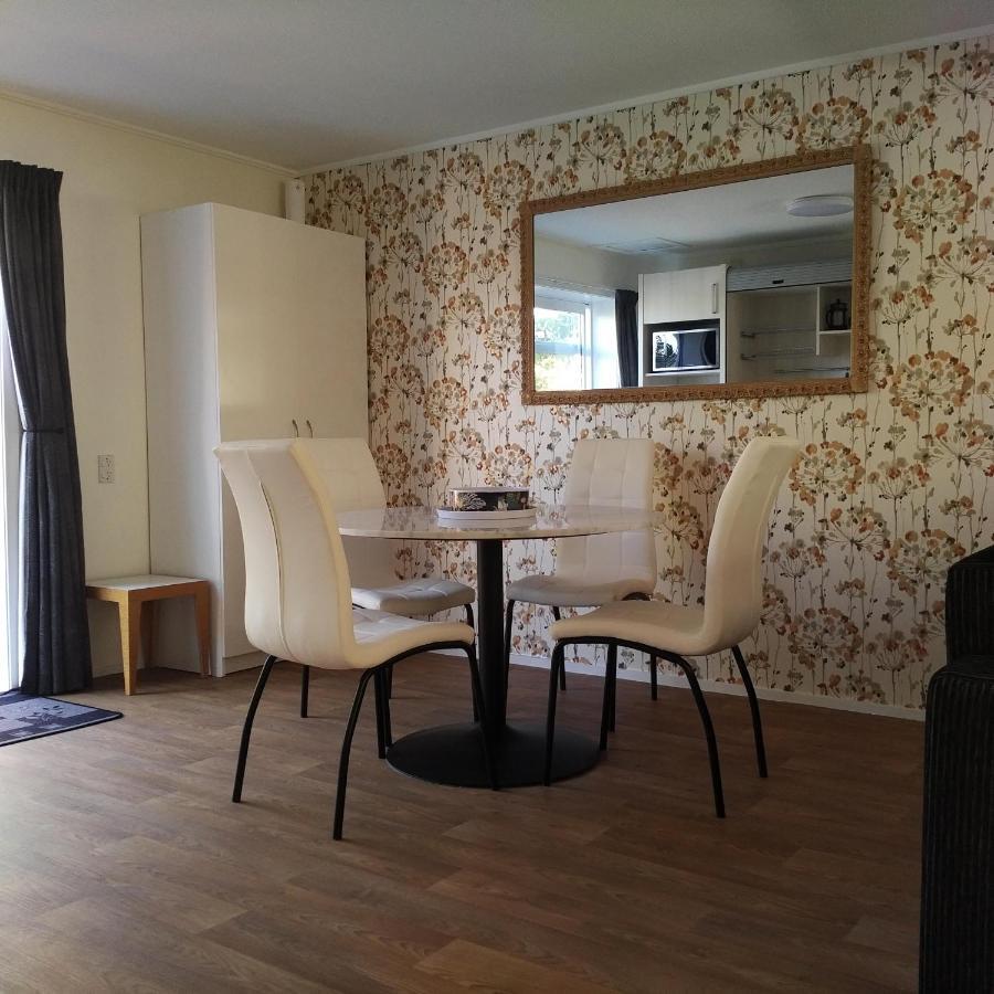 Large Studio With Private Patio, Sky Tv & Wifi Villa Mount Maunganui Buitenkant foto