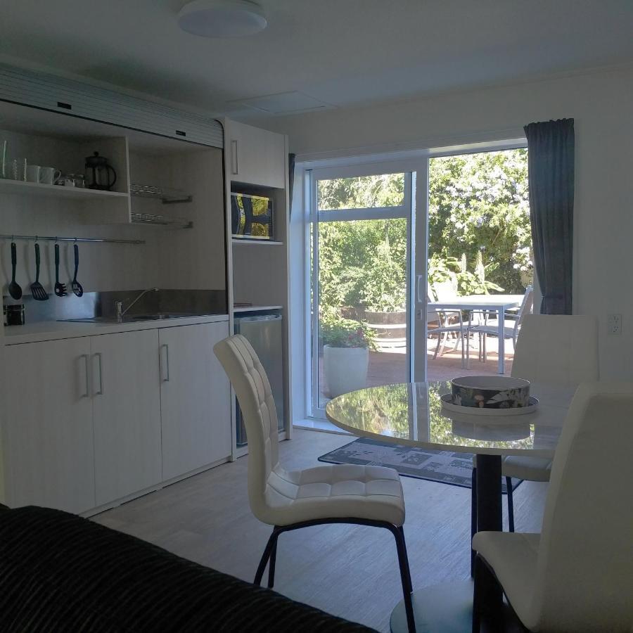 Large Studio With Private Patio, Sky Tv & Wifi Villa Mount Maunganui Buitenkant foto
